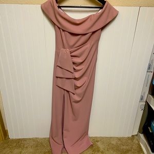Xscape off the shoulder gown in rose pink size 8p
